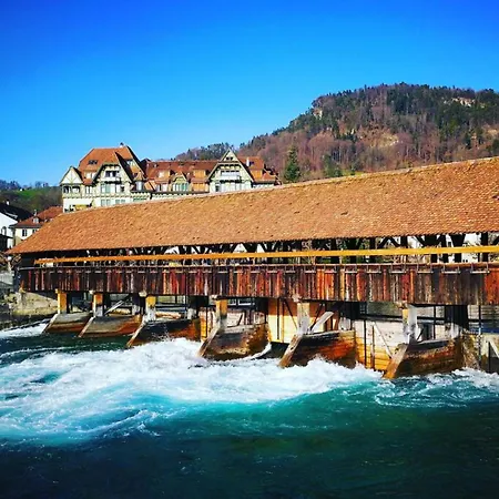 SwissHut Stunning Views Alps Lake - Apart. Lena Up